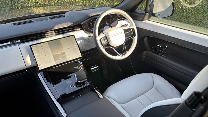 Land Rover Range Rover Sport 3.0 D300 Autobiography 5dr Auto Diesel Estate - Image 24